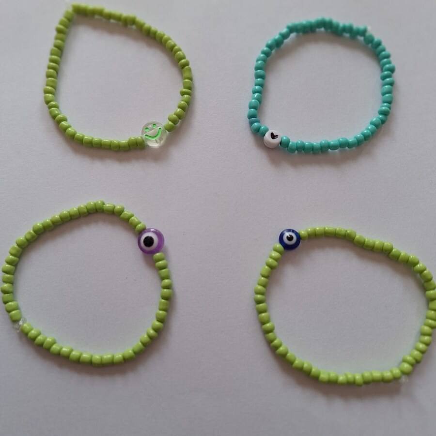 Pulseras artesanales verde claro y aqua